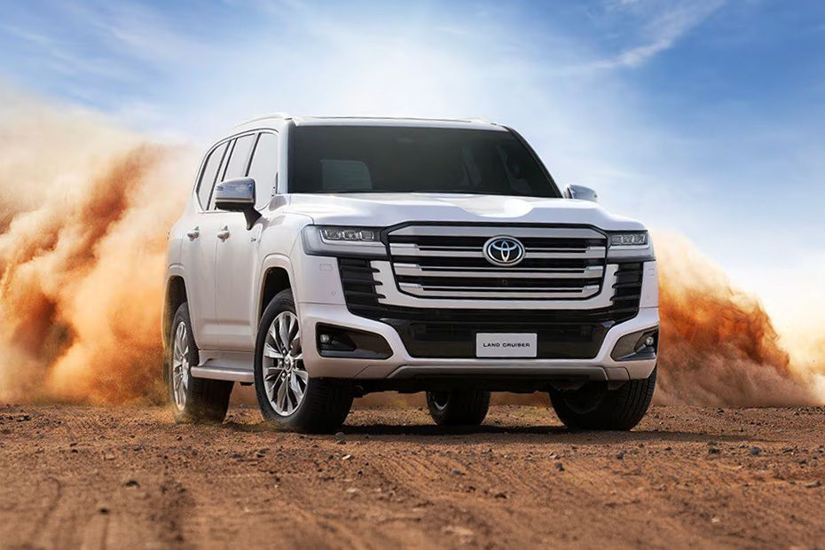 Toyota Land Cruiser Hybrid Front Medium View