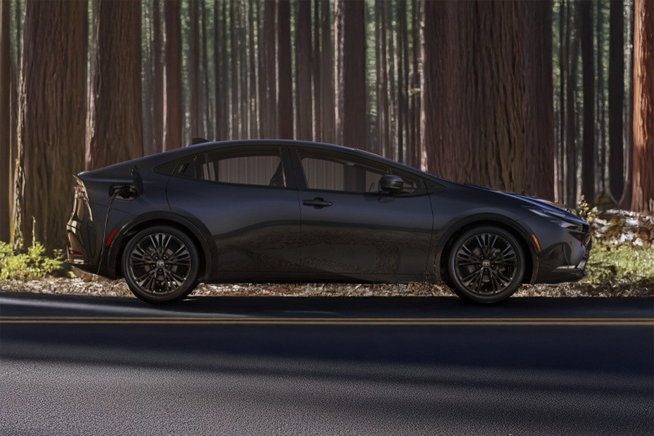 Prius Medium Angle Front View