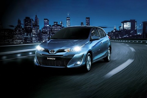 Yaris Hatchback Front angle low view