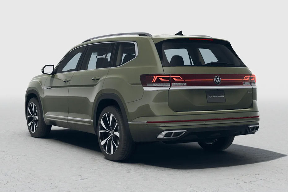 Rear Cross Side View of Volkswagen Teramont