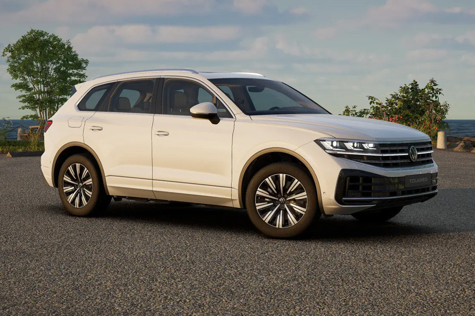 Volkswagen Touareg Front Cross Side View