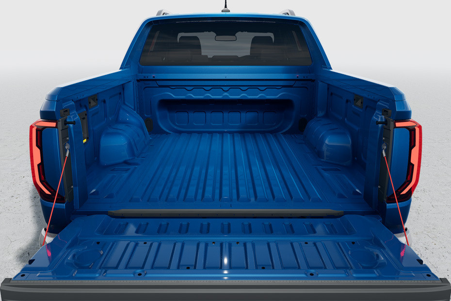 Trunk Open Closer View of Amarok