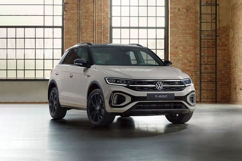 T-Roc Front angle low view
