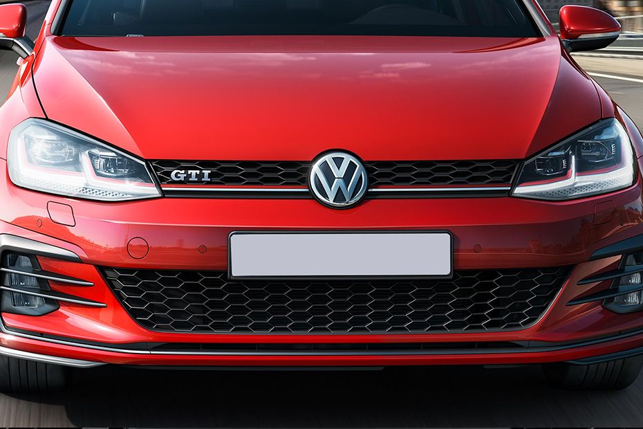 Golf TDI Grille View