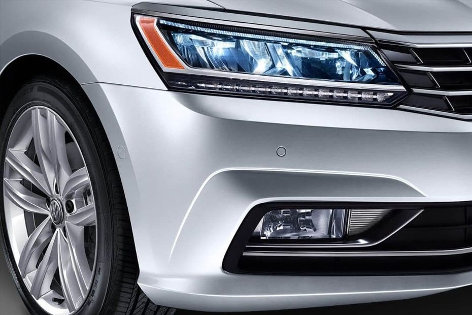 Passat (2022-2023) Headlight