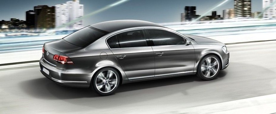 Passat (2012-2021) Side view