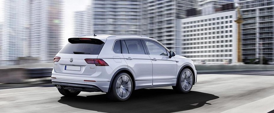 Tiguan (2012-2021) Rear angle view