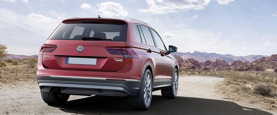 Tiguan (2012-2021) Side view