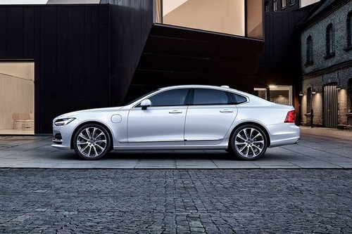 S90 (2017-2022) Side view
