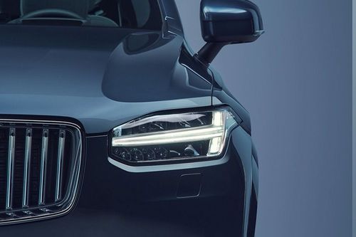 XC90 (2022-2024) Headlight