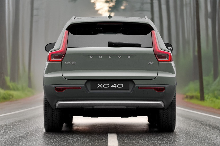Full Rear View of Volvo XC40