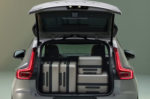 Trunk Open Closer View of XC40