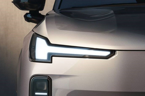 XC70 Headlight