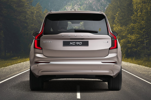 Full Rear View of Volvo XC90