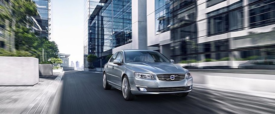 S80 Tilted Front View