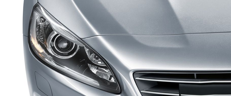 S60 (2012-2021) Headlight