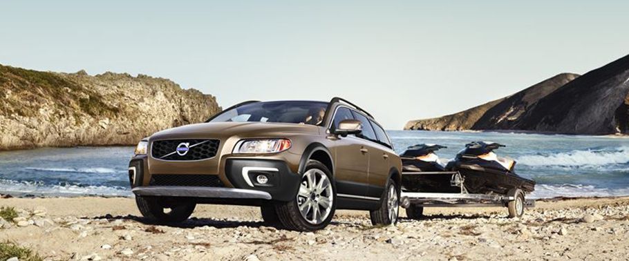 Volvo XC70 (2022-2023) Side Medium View
