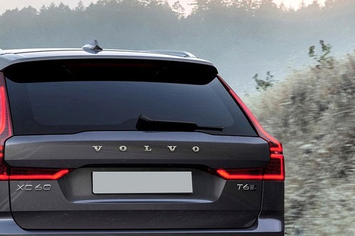 XC60 (2022-2022) Spoiler