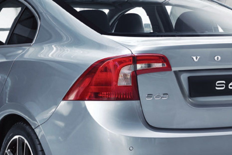 S60 (2021-2023) Tail light