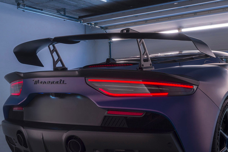 GT2 Stradale Spoiler