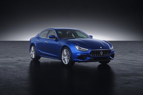 Maserati Ghibli Front Medium View