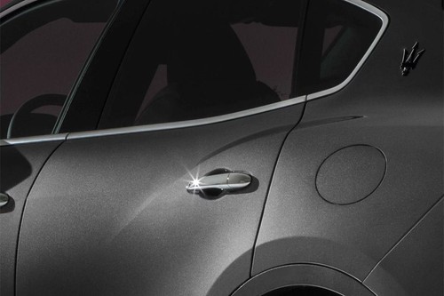 Levante Door handle