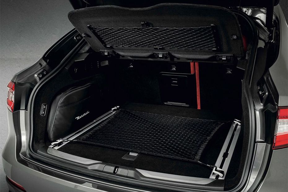 Trunk Open Closer View of Levante