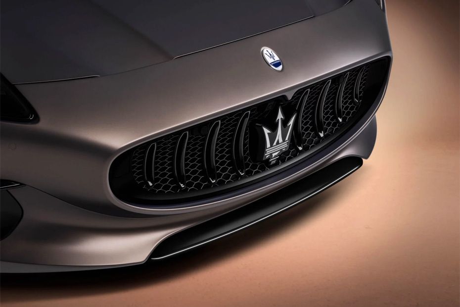 GranTurismo Grille View