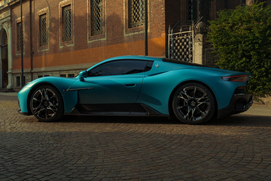 Rear Cross View of Maserati Mcpura