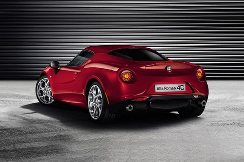 Rear Cross Side View of Alfa Romeo 4C