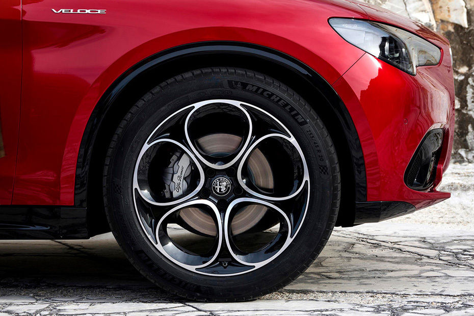 Stelvio Wheel