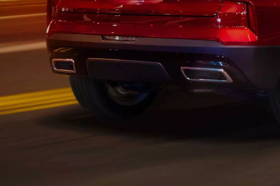 Exhaust Pipe of Cadillac XT4