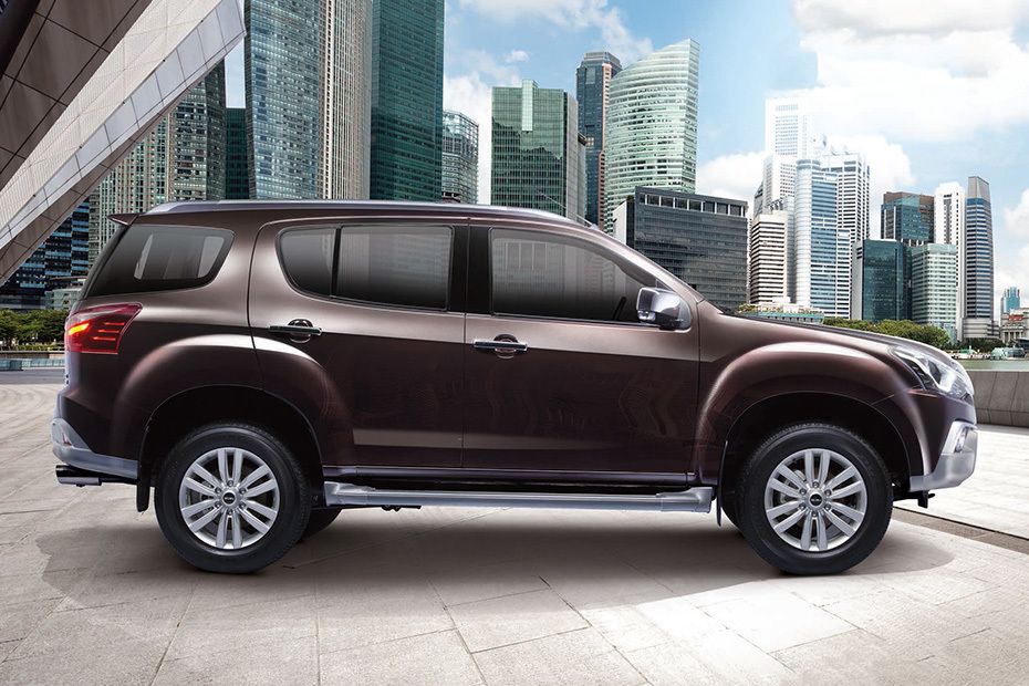 Isuzu Mu-X (2020-2023) Drivers Sideview