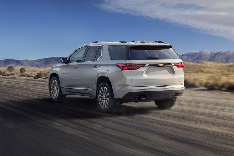 Rear Medium View of Chevrolet Traverse (2022-2024)