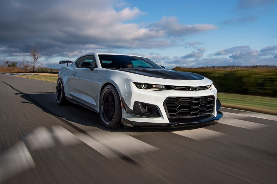 Camaro ZL1 Front angle low view