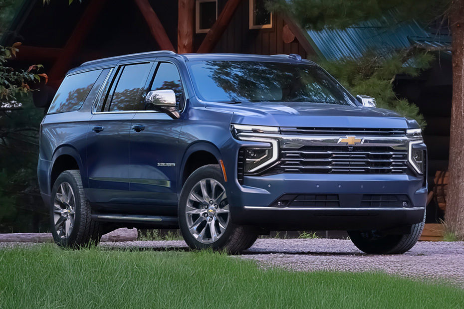 Chevrolet Suburban Front Medium View