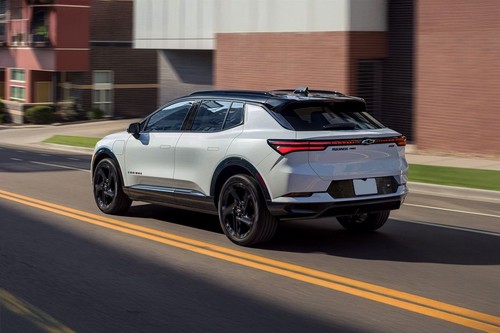 Rear Cross Side View of Chevrolet Equinox Ev
