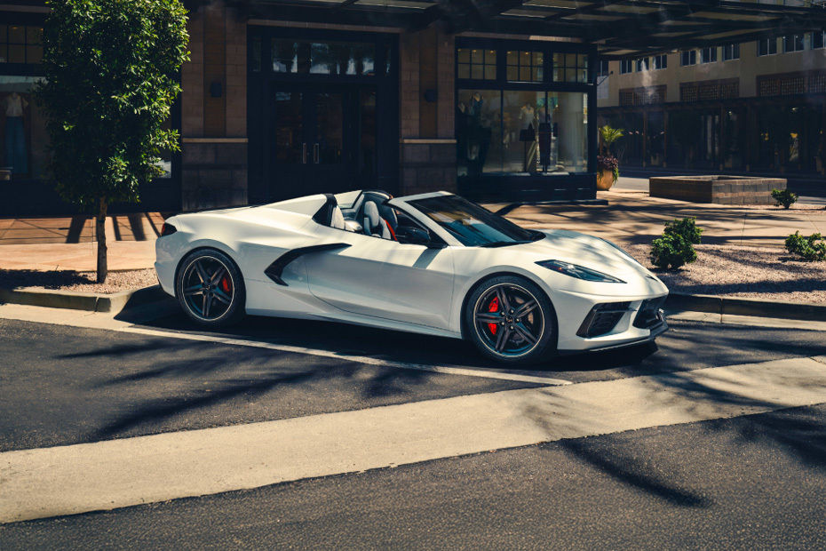 Chevrolet Corvette Stingray Front Cross Side View