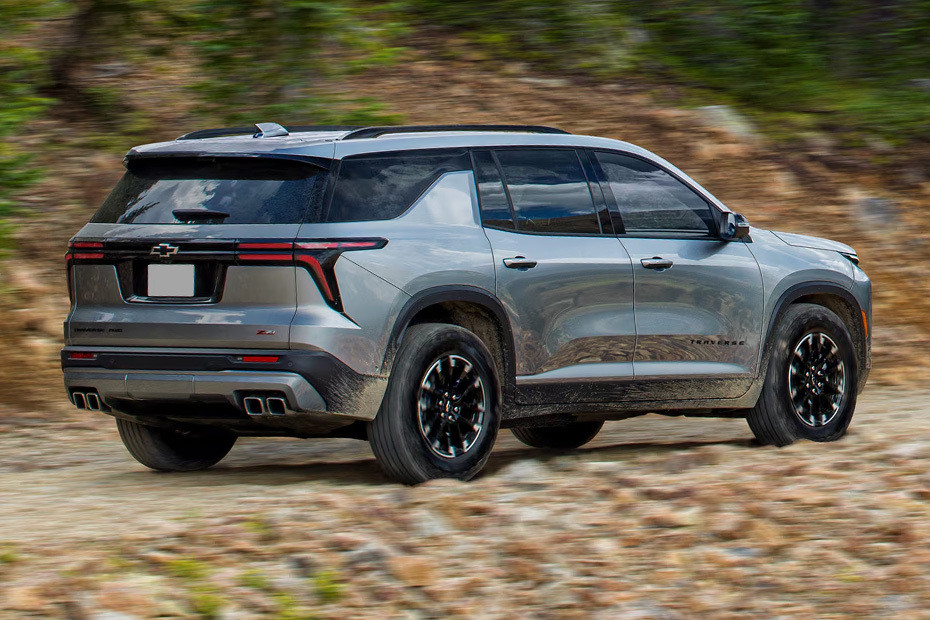 Traverse Rear Medium Side View