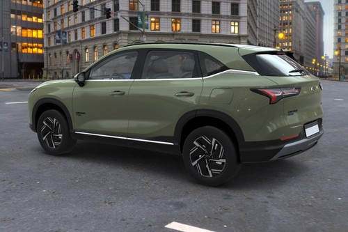 Rear Cross View of Chevrolet Captiva Phev	