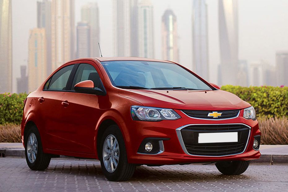 Chevrolet Aveo Front Cross Side View