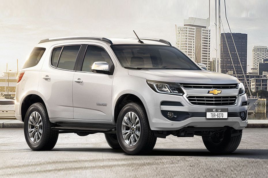 Chevrolet Trailblazer Front Cross Side View