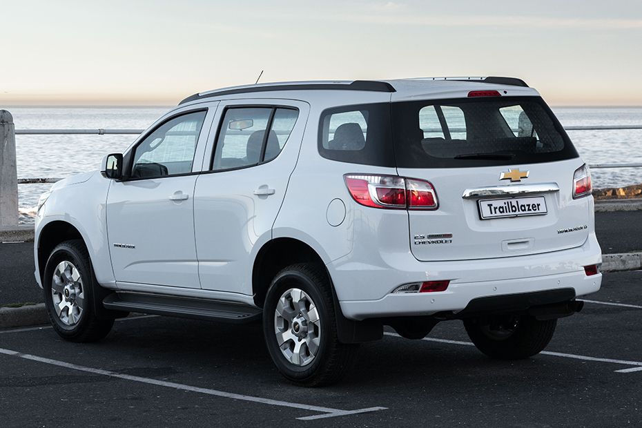 Rear Cross Side View of Chevrolet Trailblazer