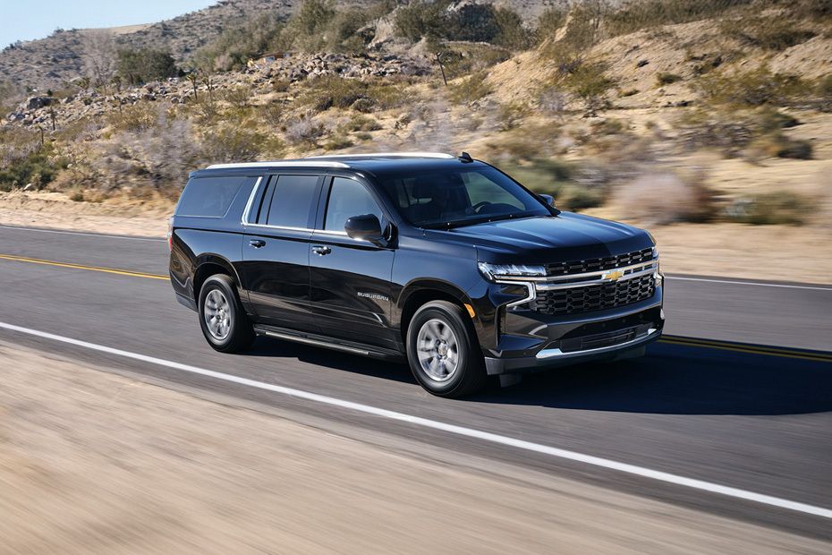Chevrolet Suburban (2022-2024) Front Side View