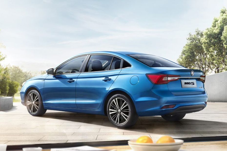 5 (2023-2024) Rear angle view