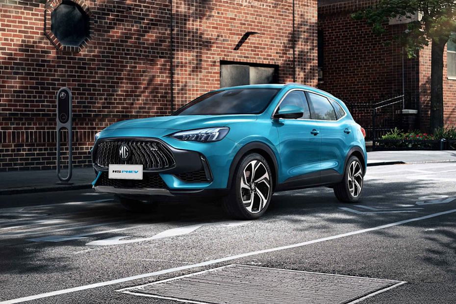 HS (2022-2024) Front angle low view