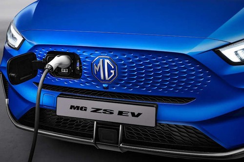 ZS EV Grille View