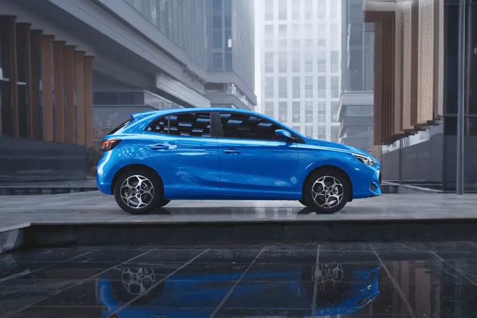 3 Medium Angle Front View