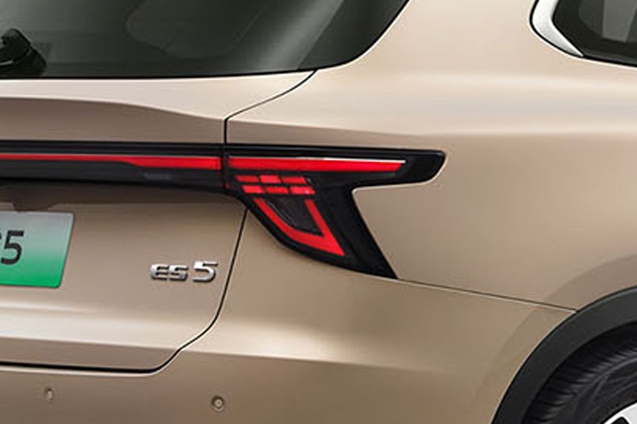 ES5 Tail light