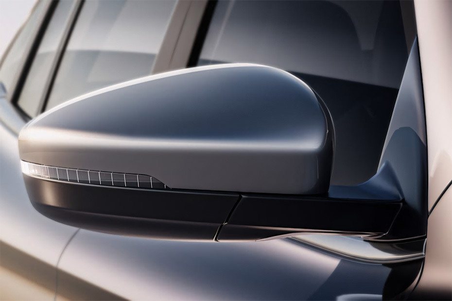 MG 5 Drivers Side Mirror Front Angle